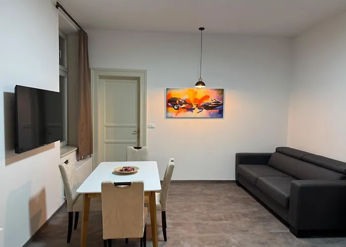 Pearl Bee Deluxe Suites
